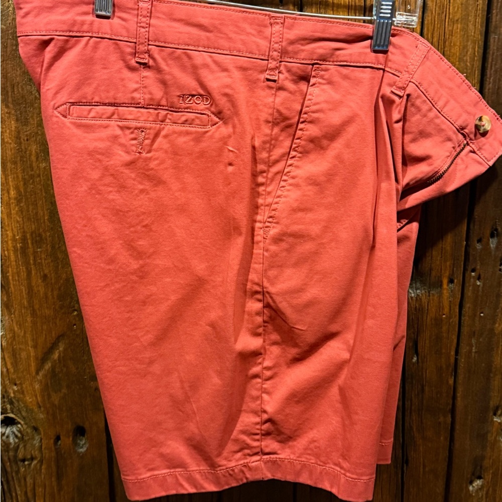 IZOD Men's Red Shorts Size 38